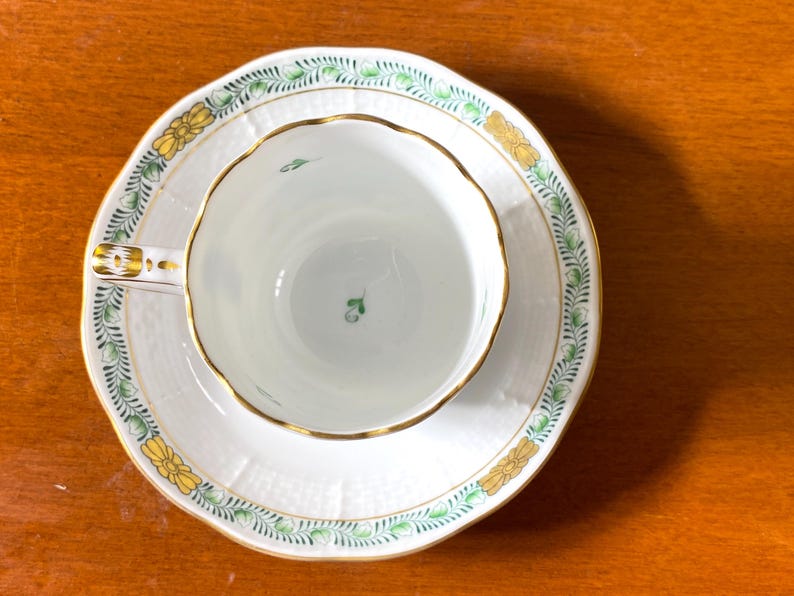 Herend Chinese Bouquet Tea Cup and Saucer - Thumbnail 5