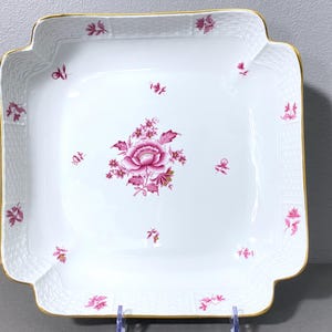 Herend &quot;Nanking Bouquet Purple&quot; squared serving bowl,Osier design, 10.5 inches, #181 NBP,  24k gold trim, elegant, like new condition