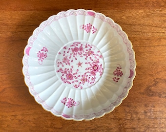 Plato para servir rosa "Flor india" MEISSEN, pintura camaieu con acento dorado, exquisito, 1ª calidad