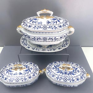 Royal Worcester Blue and white porcelain lidded tureens, Gilt, 7 pieces, ca.1880s, nice condition, rare!