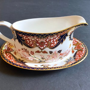 Royal Crown Derby &quot;Kings&quot; pattern  (#383) Gravy boat/sauce bowl with underplate, year 1968 , superb!