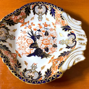 Royal Crown Derby Imari Shell Dish: Cobalt & Gold Accents, ca. 1885