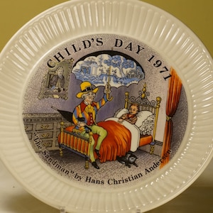 In original box Wedgwood  1971 Child&#39;s Day Plate  &quot;Sandman&quot; story plate for young collectors first edition in original Box with brochure