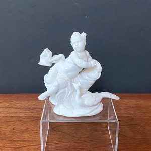 Antique Nymphenburg Germany Franz Antonio Bustelli  figurine Cherub, Putti with Peacock, Glazed, excellent, rare!