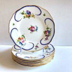 Set of 6 Minton after Sevres &quot;Feuille-de-Choux&quot; plates, 8&#39;&#39;, handpainted and gilt rim, bone china, ca. 1870s, exquisite
