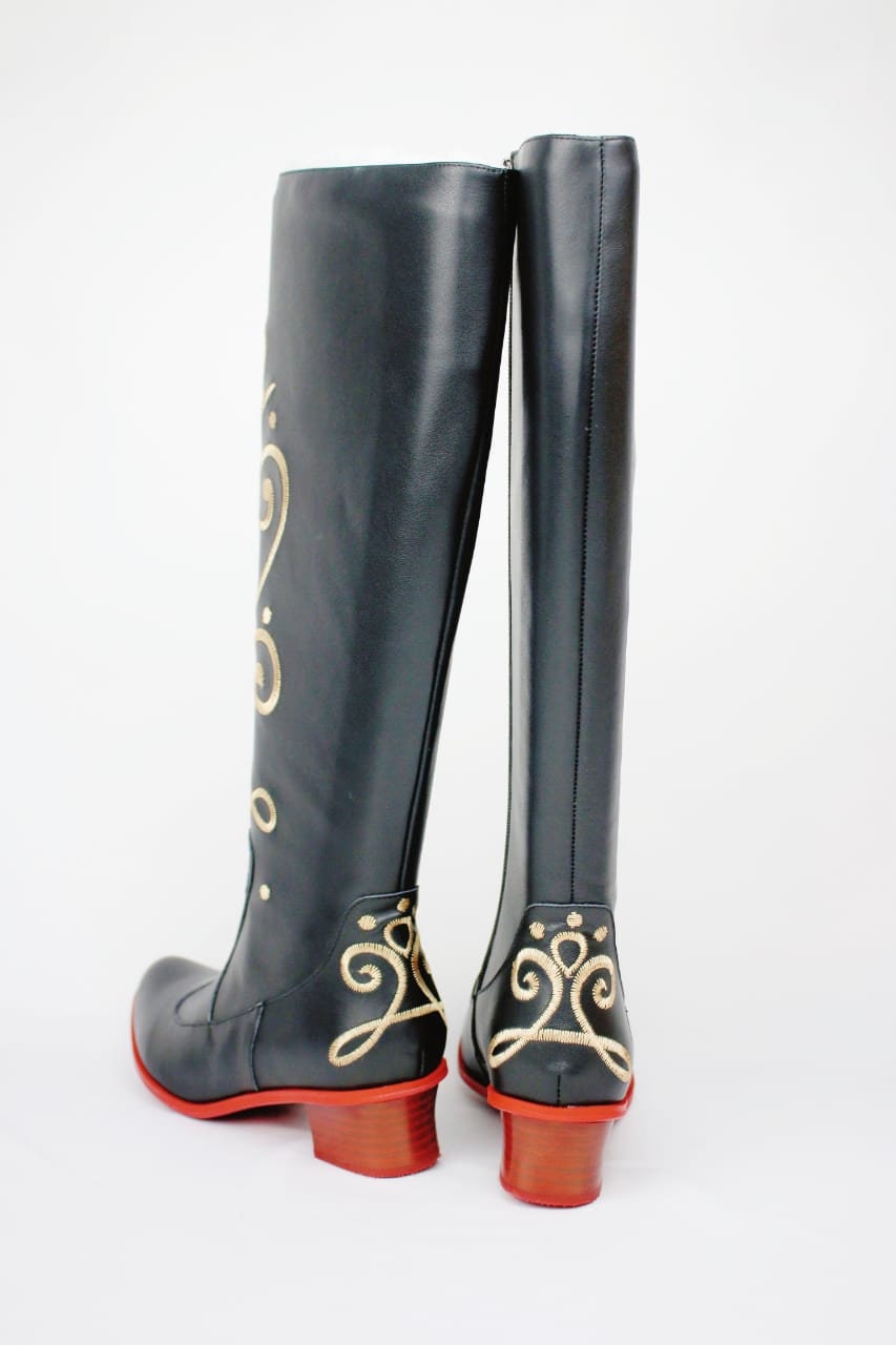 Frozen anna outlet boots adults