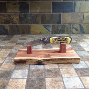 Knife display rustic, knife holder,knife display wood, Knife display handmade, pocket knife display,Knife holder unique, knife stand wood
