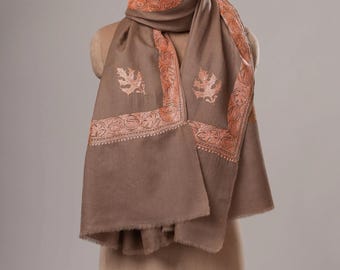 Toosh Color Tilla Neemdaur Hand Embroidered Fine Wool Kashmiri Shawl
