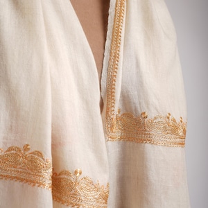 Gold Tilla bestickte indische Kaschmirstola | Luxus Handgewebter Kaschmir Schal | Eleganter Pashmina Wrap | Traditionelle Stickerei-Schal
