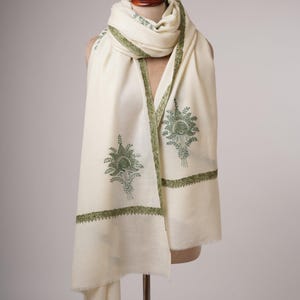 XL Ivory Fine Wool Shawl with Hand Embroidery