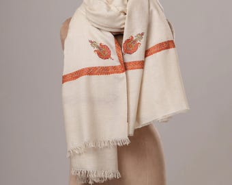 Natural White Hand Embroidered Hashia Oversized Pashmina Shawl