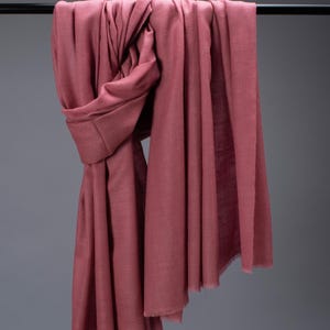 Soft Dusty Pink Cashmere Shawl | Handspun & Handwoven Pashmina | Ethical Artisan Wrap | Everyday Luxury for Her | Featherlight Soft Scarf