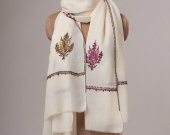 White Aksi Hand Embroidered Fine Wool Shawl