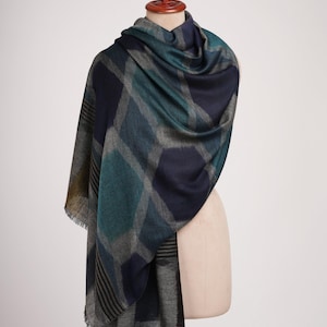 Night Glam Pashmina Shawl | Ultra Soft Featherlight Cashmere | Handwoven Evening Wrap | Lightweight Luxe Scarf for Special Occasions