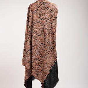 Minute Silk threads Embroidered In Black Pashmina Jamavar Shawl