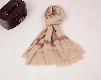 Offwhite Pashmina Shawl with Classic Hashidar Hand Embroidery