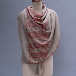 Big Classic Paisley Cashmere Wrap | Handwoven Cashmere Shawl | Luxury Paisley Stole | Soft Cashmere Scarf | Timeless Cashmere Wrap