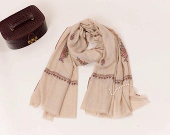 Natural Off White Handwoven Pashmina Shawl with Kashmiri Buteh Hand Embroidery