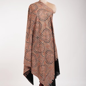 Minute Silk threads Embroidered In Black Pashmina Jamavar Shawl