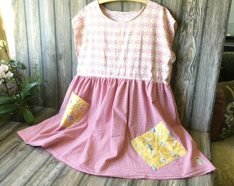 Upcycled Repurposed Women's Baggy Summer Flower Plaid Dress with 2 Pockets