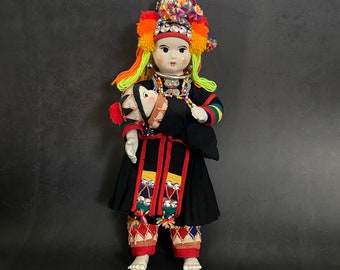 ヴィンテージのタイのアカ族人形：色鮮やかな民族人形2体セット - Etsy