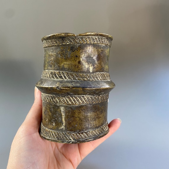 アンティークアフリカ通貨カフ - 大型西アフリカブレスレット - コンゴ