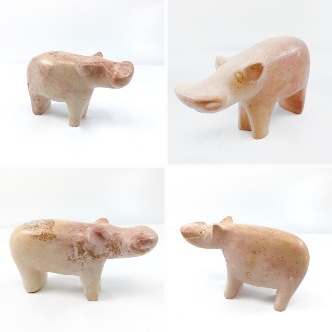 Main en bois sculpté Cochon 9.5 cm x 7 cm Main en bois sculpté Cochon 9.5 cm x 7 cm