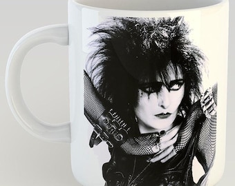 Siouxsie Portrait 11 Unzen Kaffeebecher Andrew Eldritch Südlicher Todeskult Der Kult Bauhaus Die verdammten Post-Punk Siouxsie und die Banshees