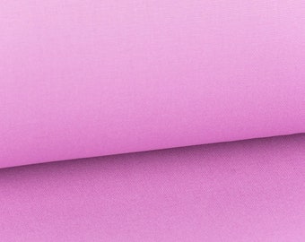 Può includere: Un primo piano di un tessuto liscio di colore lilla chiaro. Il tessuto ha una texture sottile e una finitura opaca morbida.