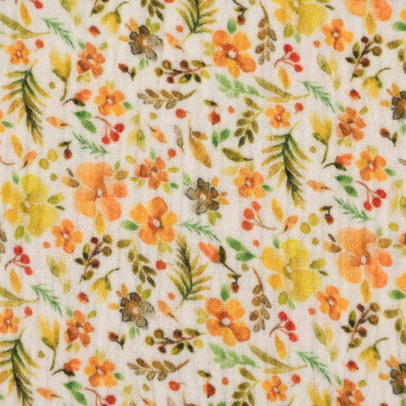 Bekleidungsstoff Musselin Digitaldruck Blumen Bl\u00e4tter offwei\u00df gelb ocker gr\u00fcn 1,30m Breite