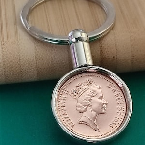 40th Birthday 1986 Lucky Penny Keyring, Double-sided UK coin, see both sides. Comes Gift Wrapped  (Quicker delivery option at checkout)
