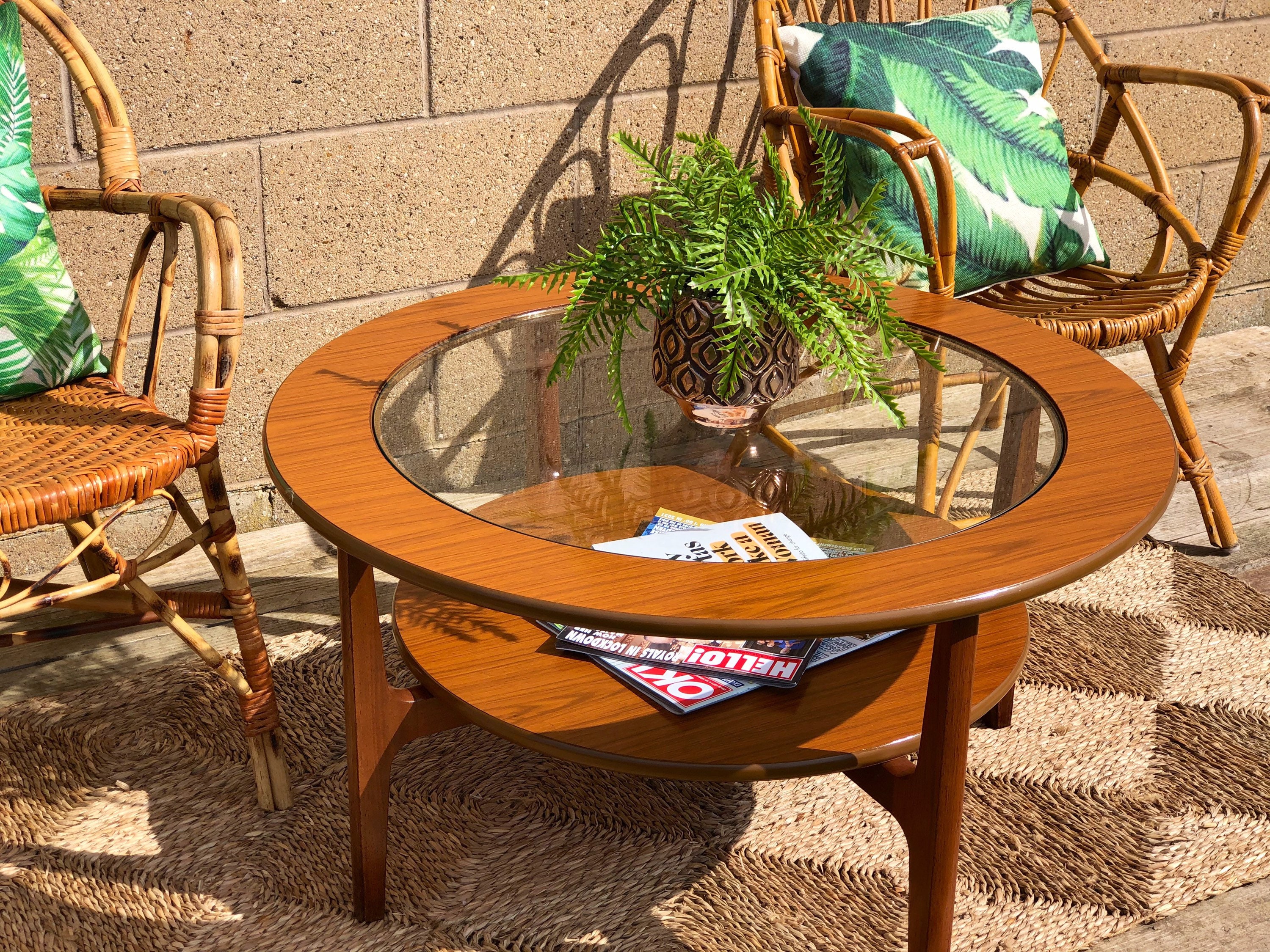 Cheap vintage 2024 coffee table
