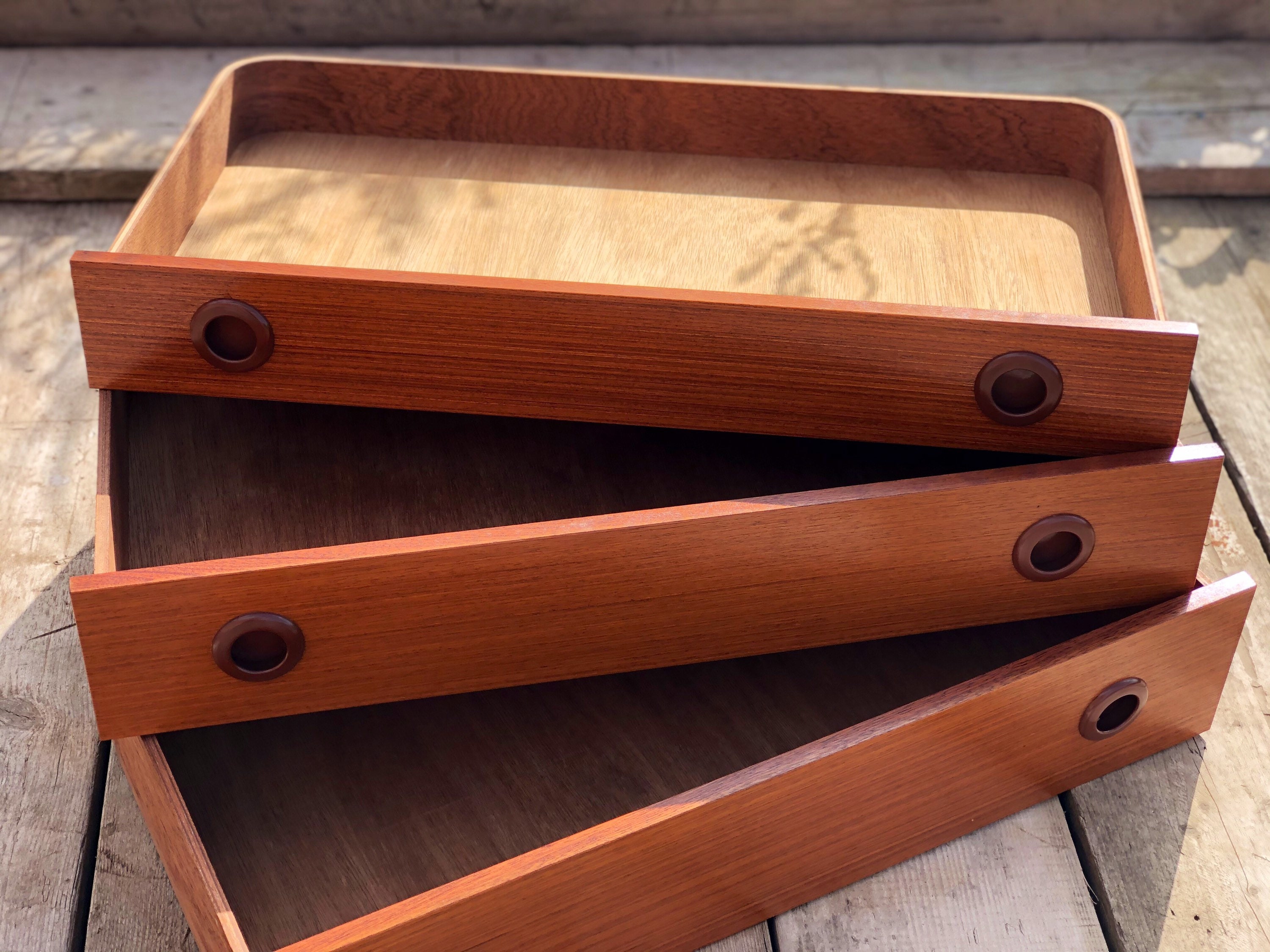 Compact Vintage Schreiber Chest of Three Drawers with Vanity Mirror