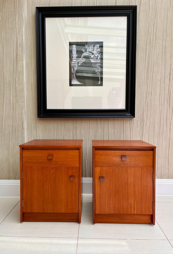 Pair of Danish Mid-Century Teak Bedside Cabinets – Matching Left & Right Cupboards – Domino Møbler Style