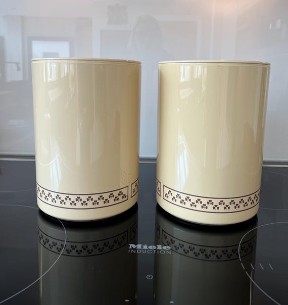 A Pair of Vintage St Michael Cream/Beige Storage Containers Biscuits Flour Pasta