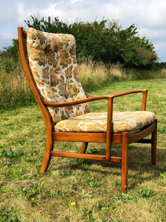 An Autumnal Vintage Parker Knoll 70s Lounge Armchair
