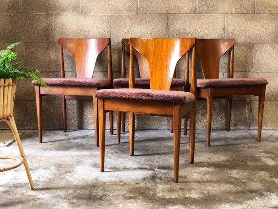 Elliots of Newbury Set of MCM Dining Chairs