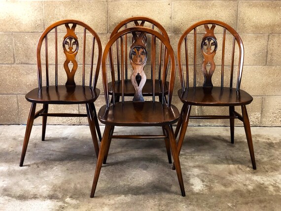 A Set of Four Ercol Fleur Du Lys Windsor Chairs - Old Colonial