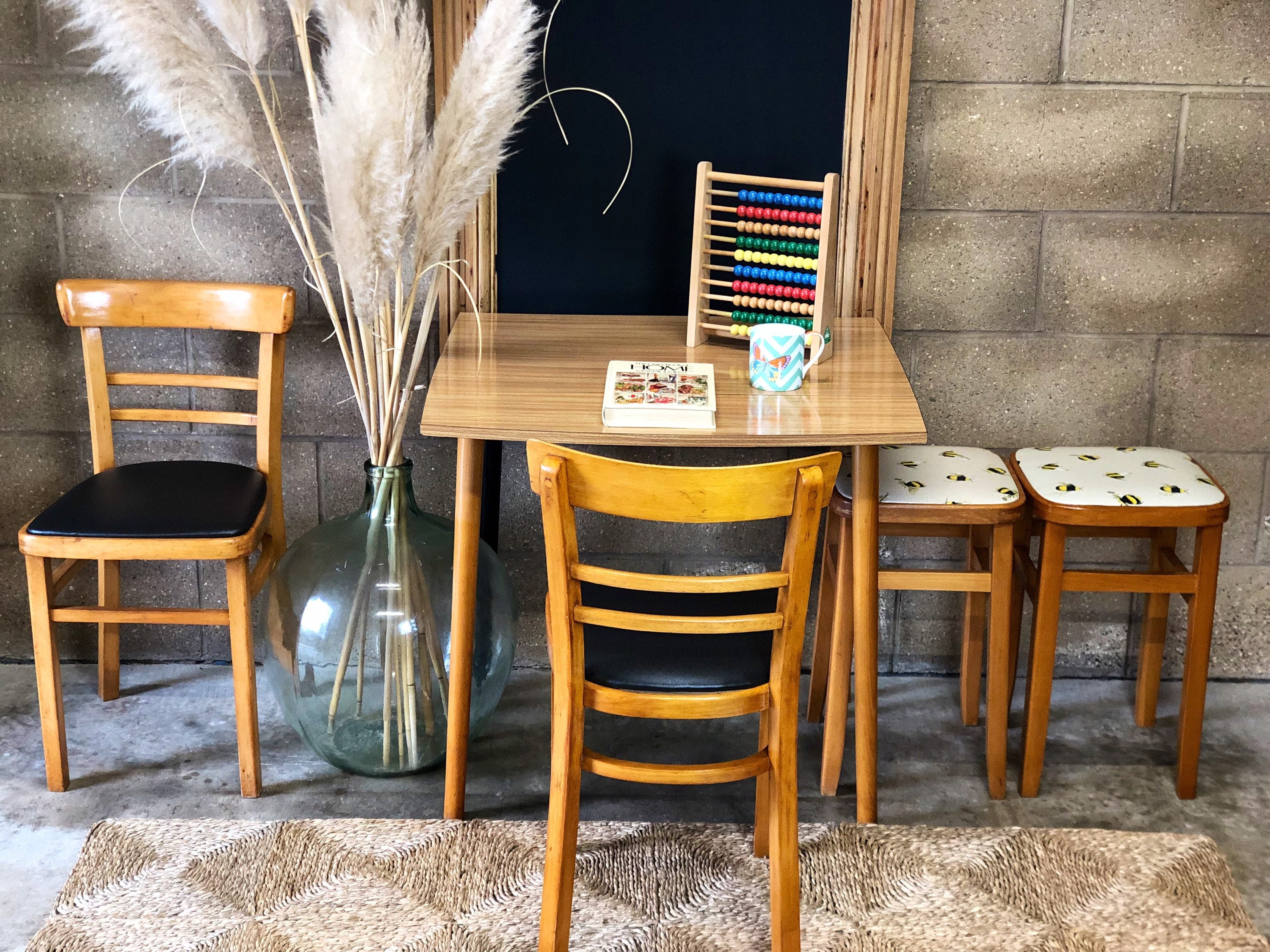 A Complete Retro Mid Century Kitchen/Dining Set - 2 x stools 2 x chairs ...