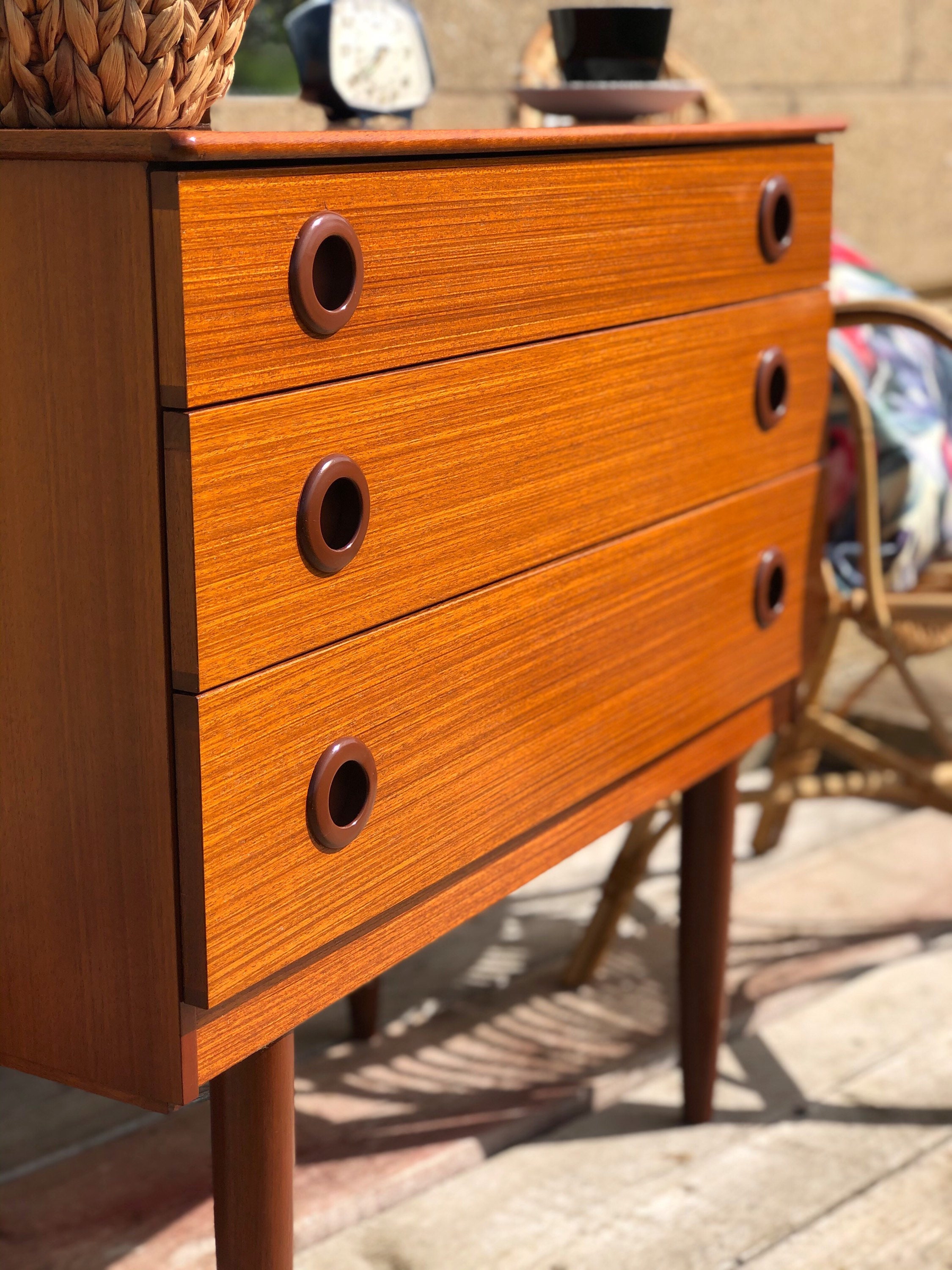 Compact Vintage Schreiber Chest of Three Drawers with Vanity Mirror