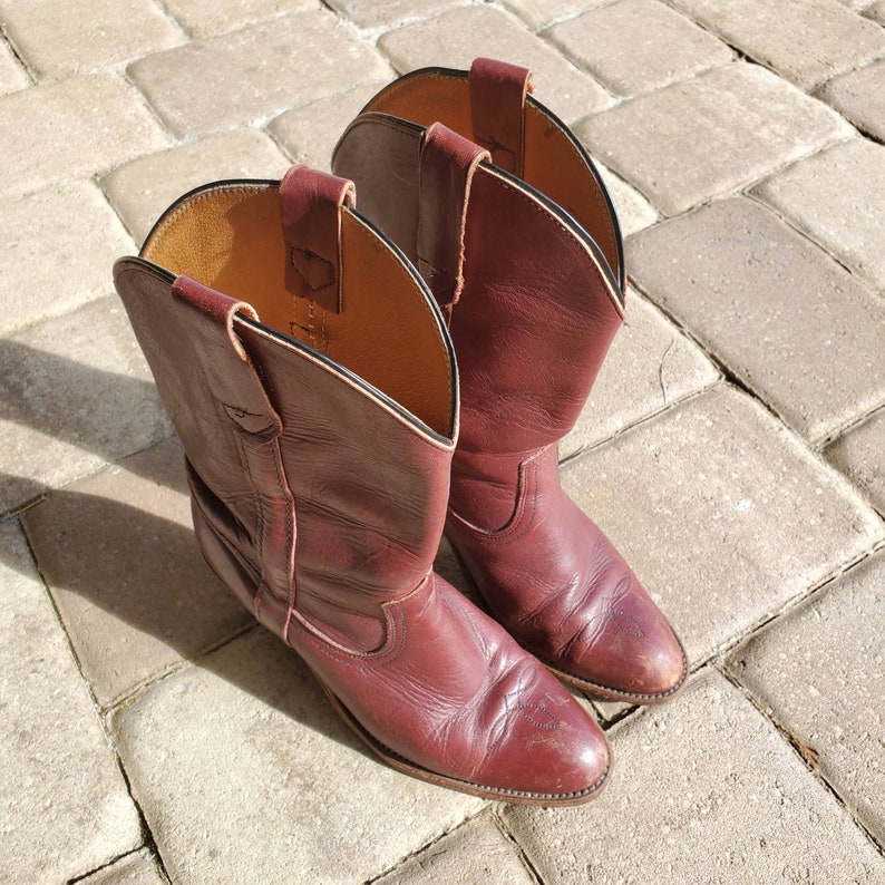 1970s Frye Burgundy Cowboy Boots Size 8
