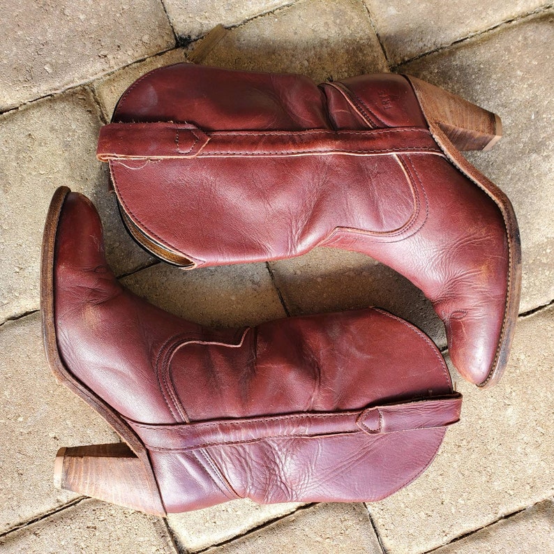 1970s Frye Burgundy Cowboy Boots Size 8