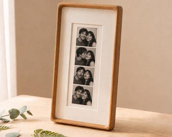 Marco para tiras de fotos, expositor de madera maciza de nogal y teca para fotos de fotomatón y recuerdos.