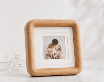 Marco Nube – Marco de fotos redondeado de madera maciza, marco de fotos de nogal o teca con paspartú, decoración moderna y orgánica para el hogar