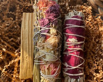 SMUDGE KIT, SAGE Kit, Palo Santo, House Cleansing Kit, Meditation Kit, Thinking Of You Gift, White Sage & Rose Petals Palo Santo Smudge Kit
