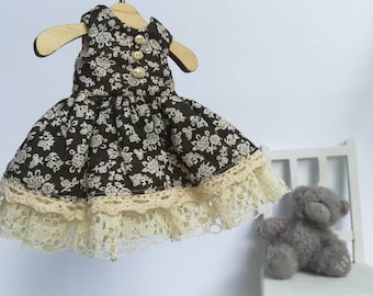 Blythe dress, Coffee brown with ivory floral pattern