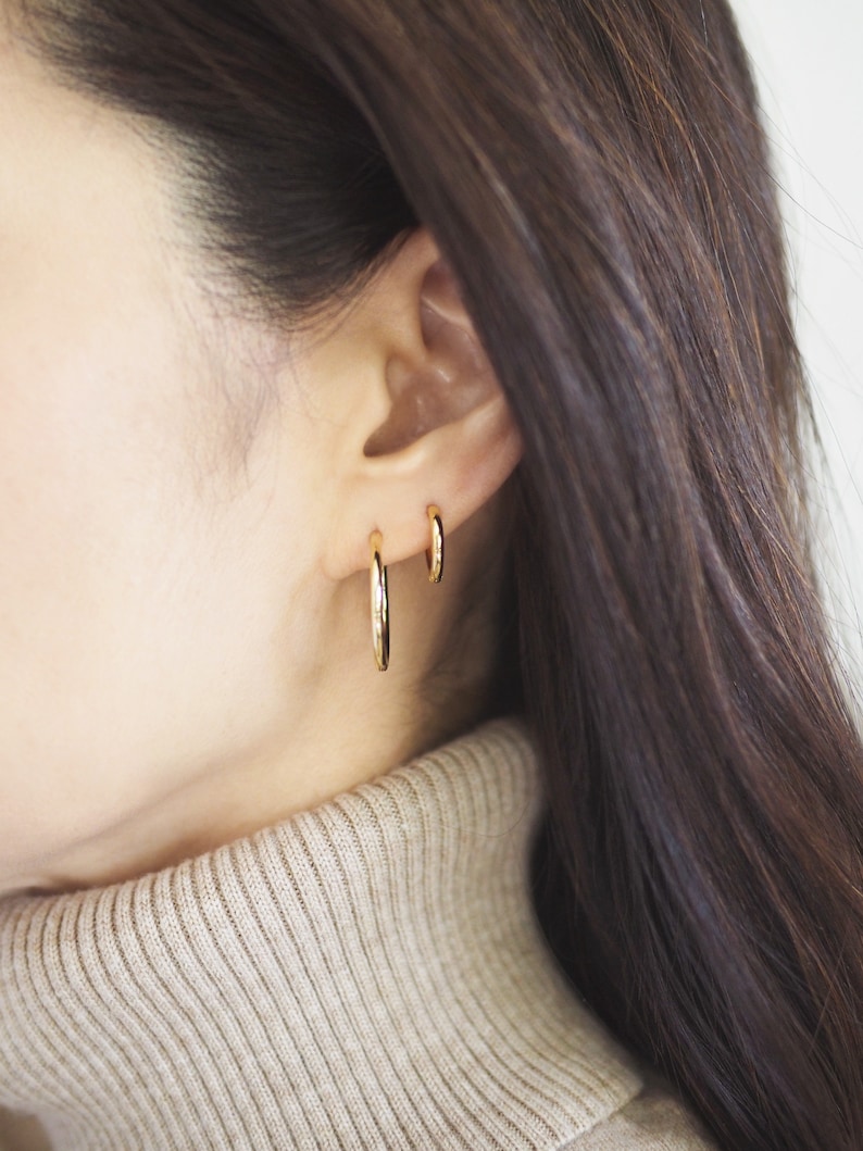 CLAIRE Hoop Earrings Huggie Hoops Gold Huggies Gold Hoop Earrings Dainty Hoop Earrings Minimalist Hoops Small Hoops HHE301 image 3