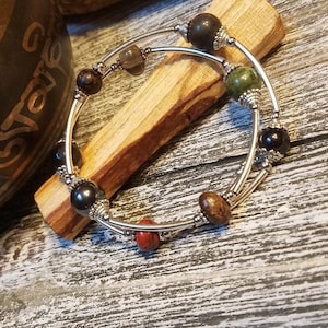 Protection Bracelet - Grounding Bracelet - Grounding Crystal Bracelet - Root Chakra Bracelet - Protection Crystals