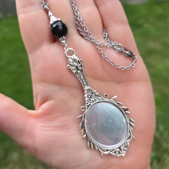 Protection Mirror Necklace - Onyx Mirror Necklace - Mirror Spell Necklace - Affirmation Necklace - Witch's Mirror Necklace - Hexenspiegel