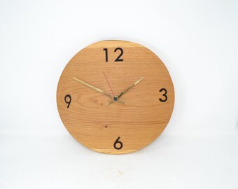 Holz Wanduhr Uhr 30 cm Eiche Holzuhr Holzdekoration Holzdeko Deko Geschenk Unikat handmade in Austria Lasergravur